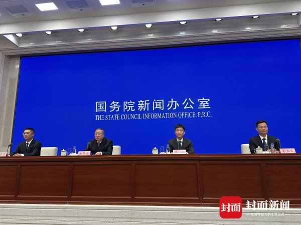 蚂蚁策略 国家粮食和储备局：2024年全国粮食年产量首次迈上1.4万亿斤新台阶